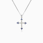 Croix en saphir doré avec diamants.