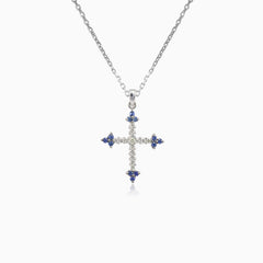 Croix en saphir doré avec diamants.