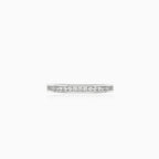 Dazzling white gold ring with diamonds