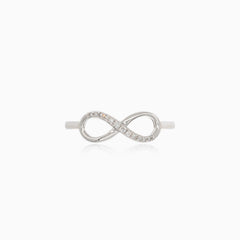 Bague infini en or blanc avec diamants