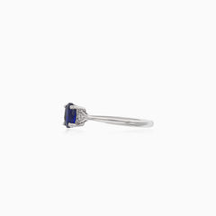 Classic diamond and blue sapphire ring in white gold