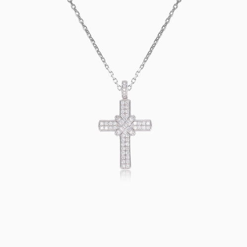 Nádherný zlatý křížek s diamanty