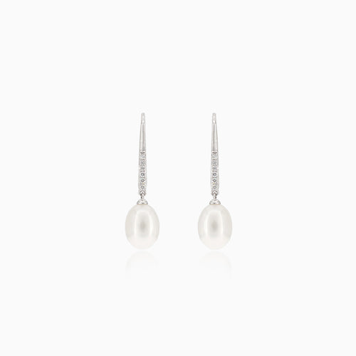 Elegantes pendientes de oro blanco con perlas y diamantes
