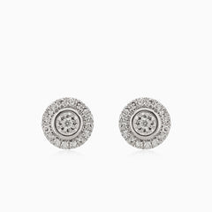 Simple white gold earrings with diamonds