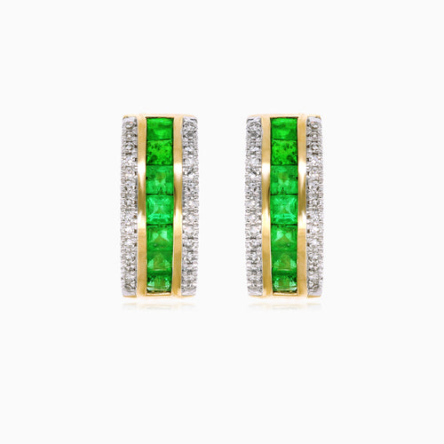 Důmyslné náušnice ze žlutého zlata s kulatým diamantem a smaragdem