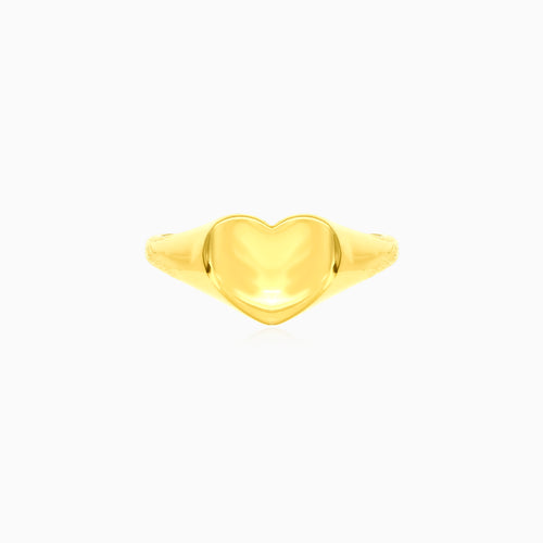 Lovely heart yellow gold ring