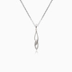 Propletený přívěsek z bílého zlata s kubickými zirkony