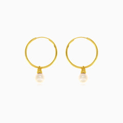 Boucles d'oreilles créoles avec perles