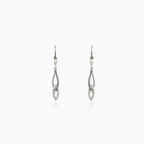 Boucles d'oreilles en or blanc tressé avec zirconia