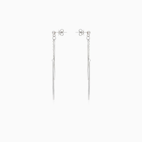 Boucles d’oreilles pendantes design en argent