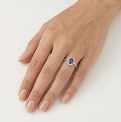 Bague halo en argent sterling avec saphir ovale