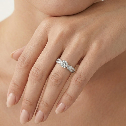 Strahlender Silberring für Sie