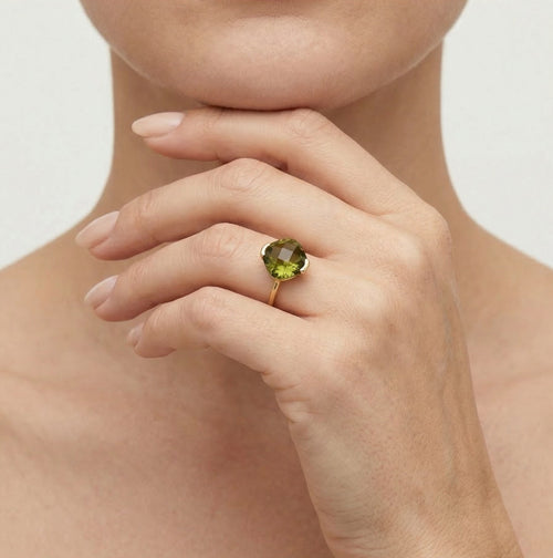 Kissen-Schliff Moldavit Goldring