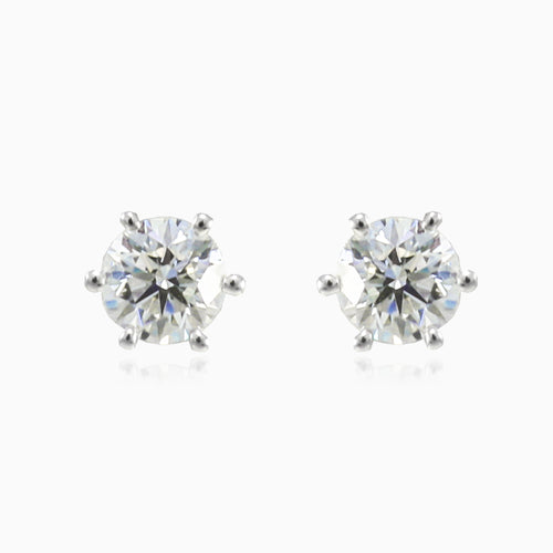Six prong diamond studs