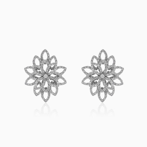 Boucles d’oreilles fleur en diamant