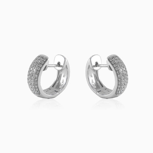 Boucles d’oreilles huggie épaisses avec diamants