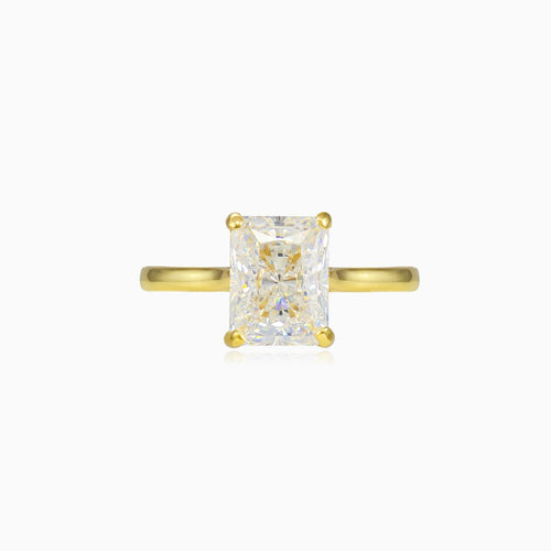 Bague en or avec zircon cubique radiant