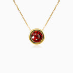 Zlatý náhrdelník s lunetovým granátem