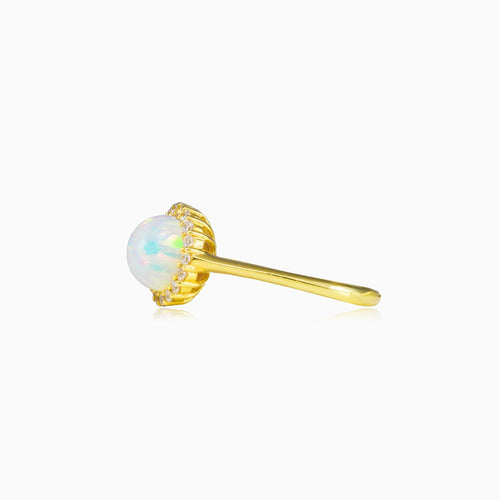 Zlatý prsten s bílým opálem