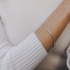 Quadratisches Tennisarmband